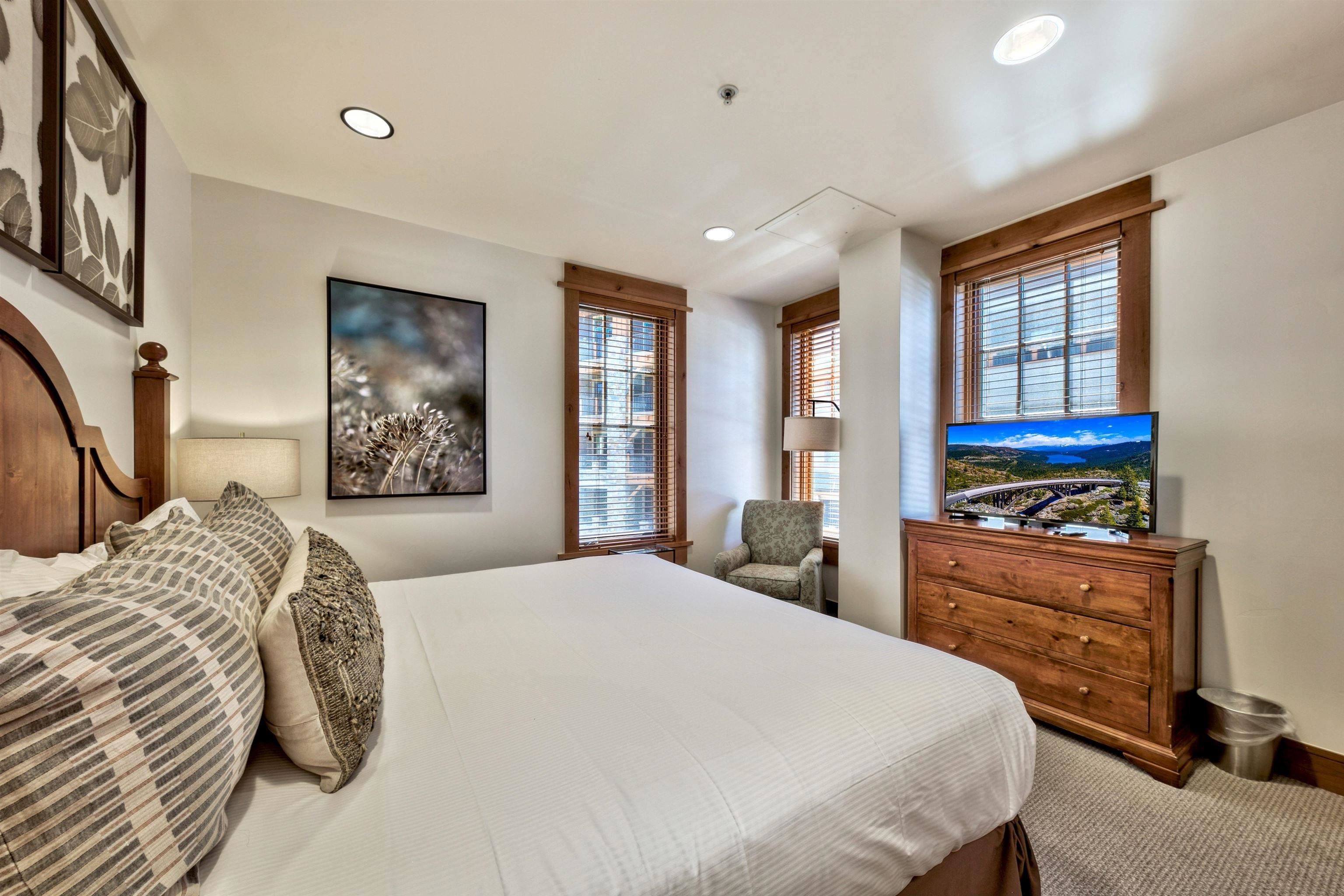 8001 Northstar Drive Unit: 314-7