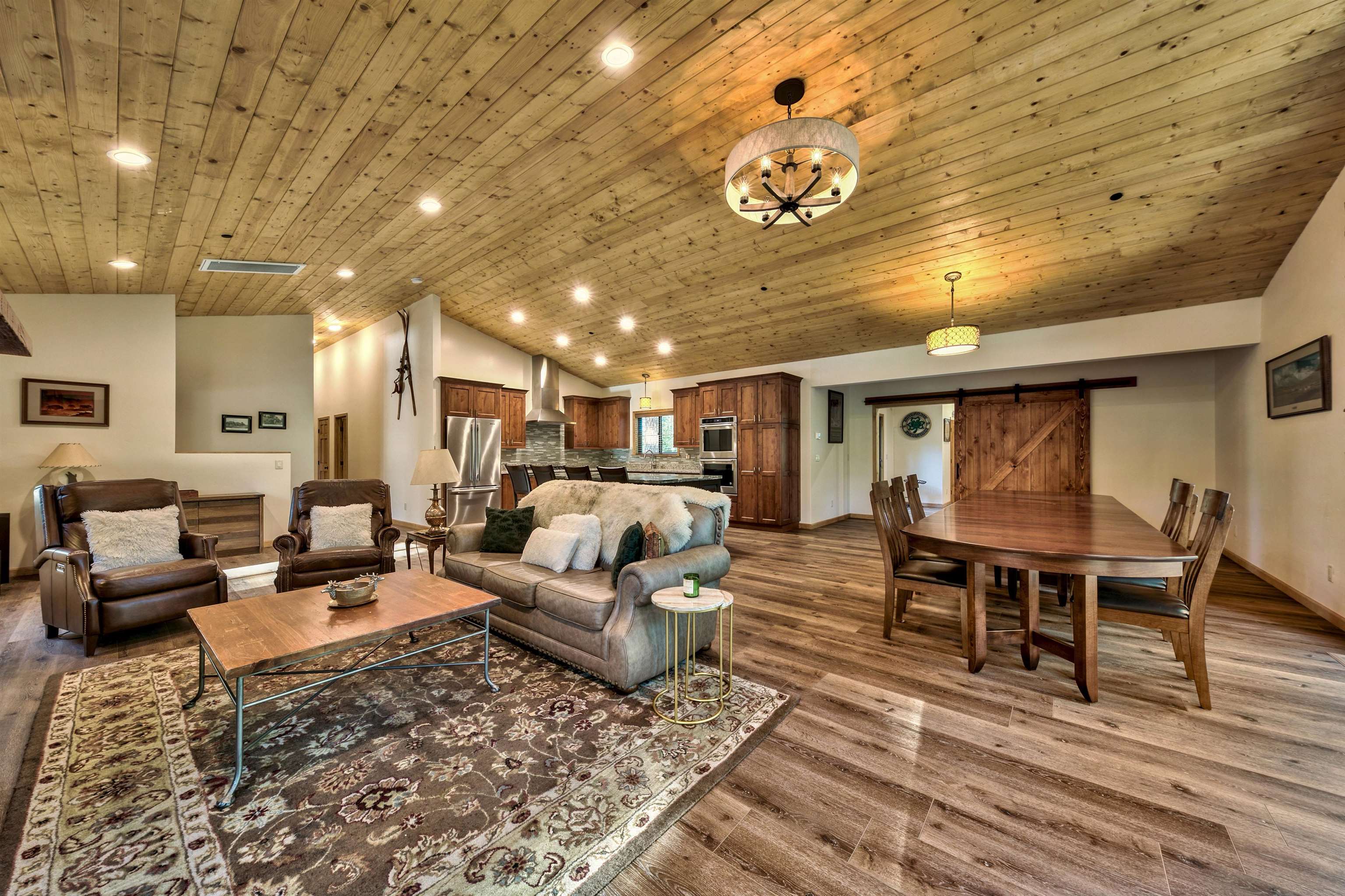 10847 Royal Crest Drive