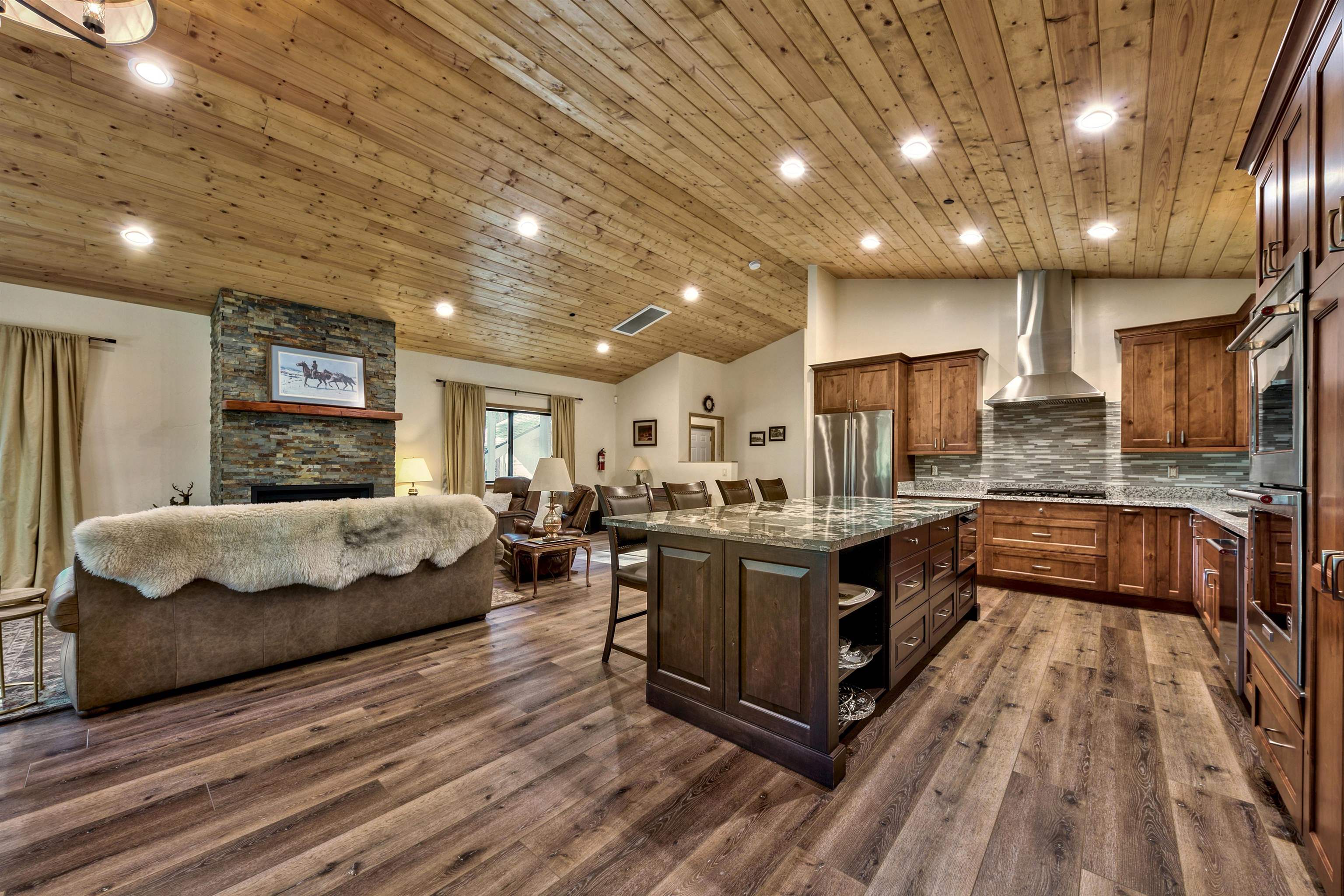 10847 Royal Crest Drive