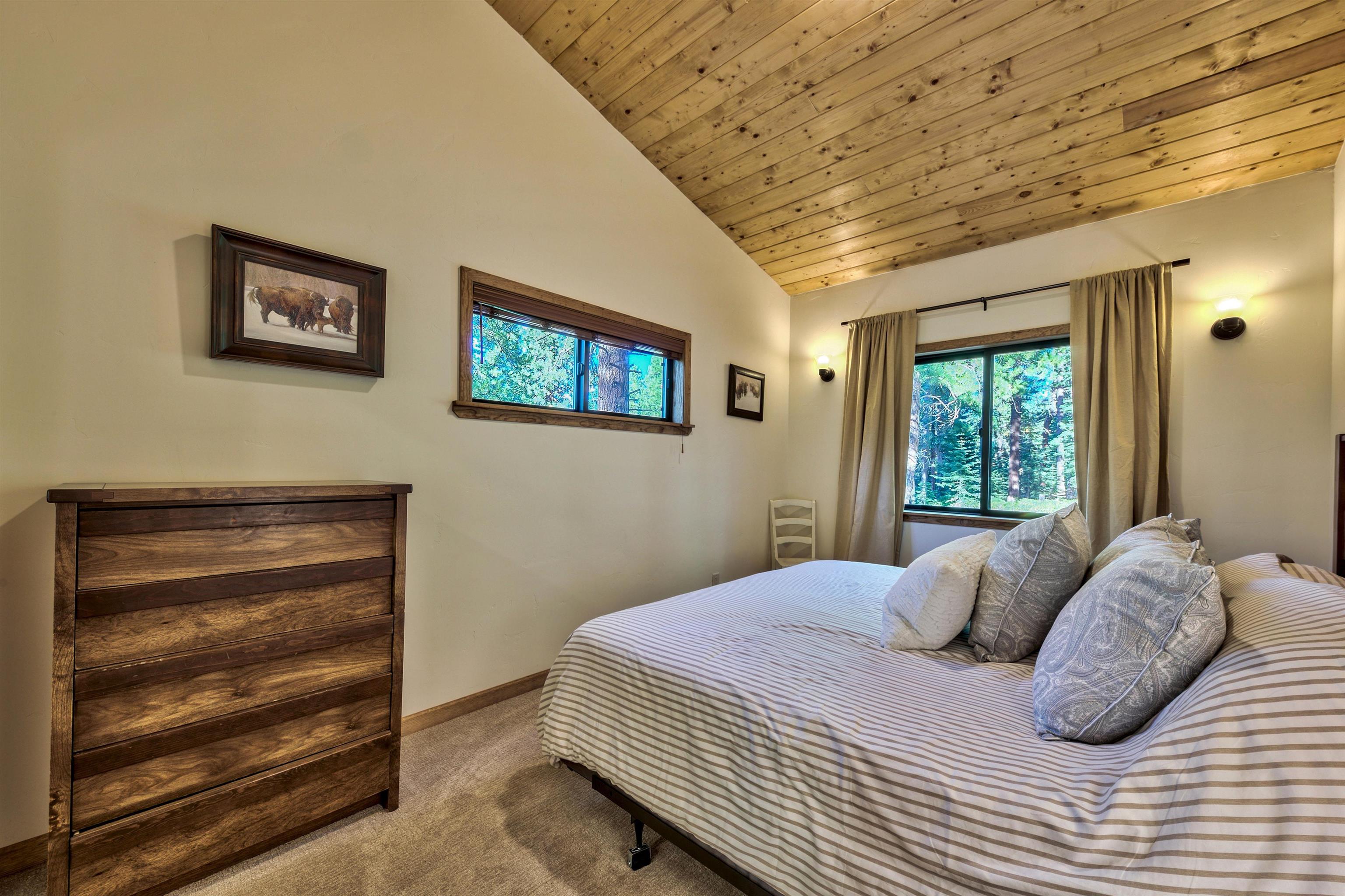 10847 Royal Crest Drive