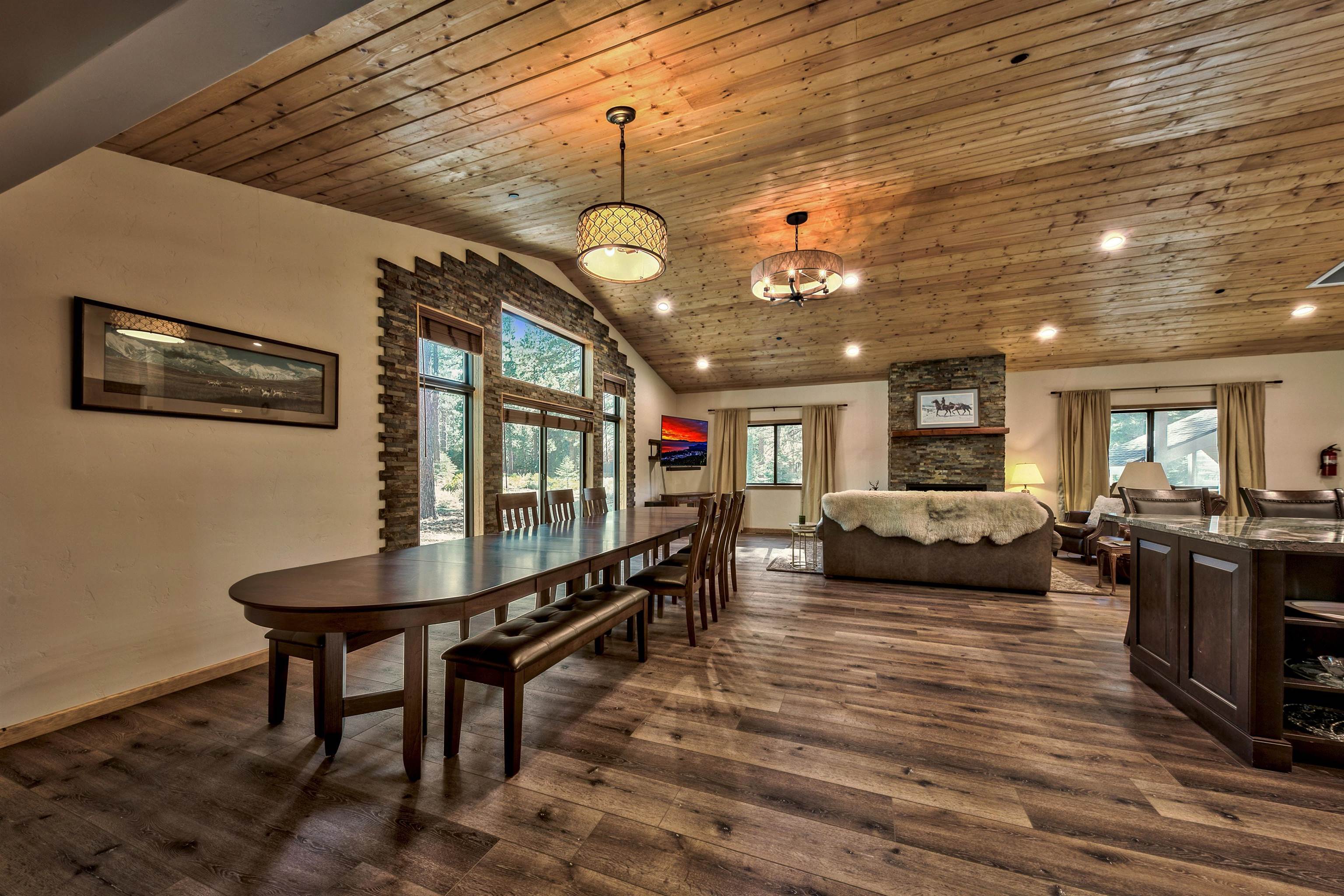 10847 Royal Crest Drive