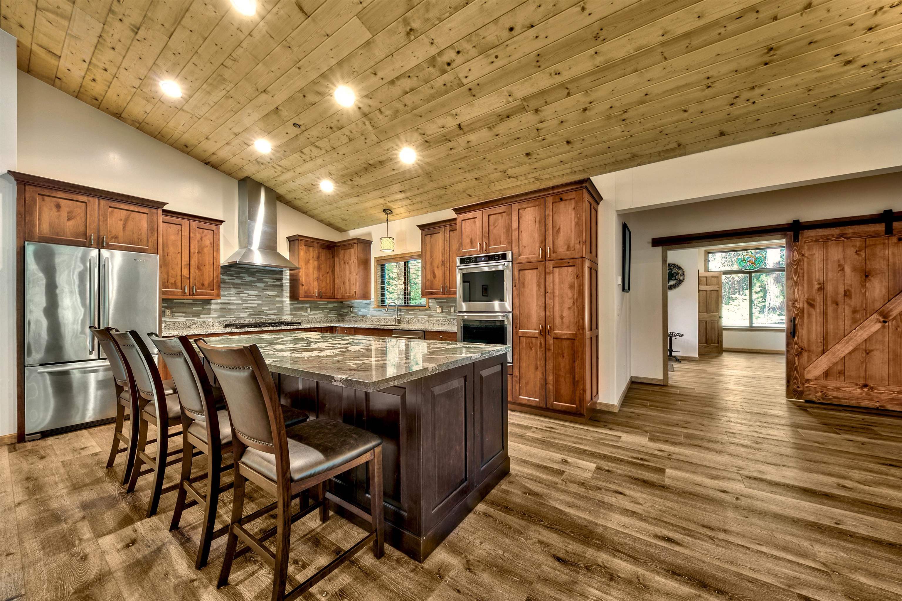 10847 Royal Crest Drive