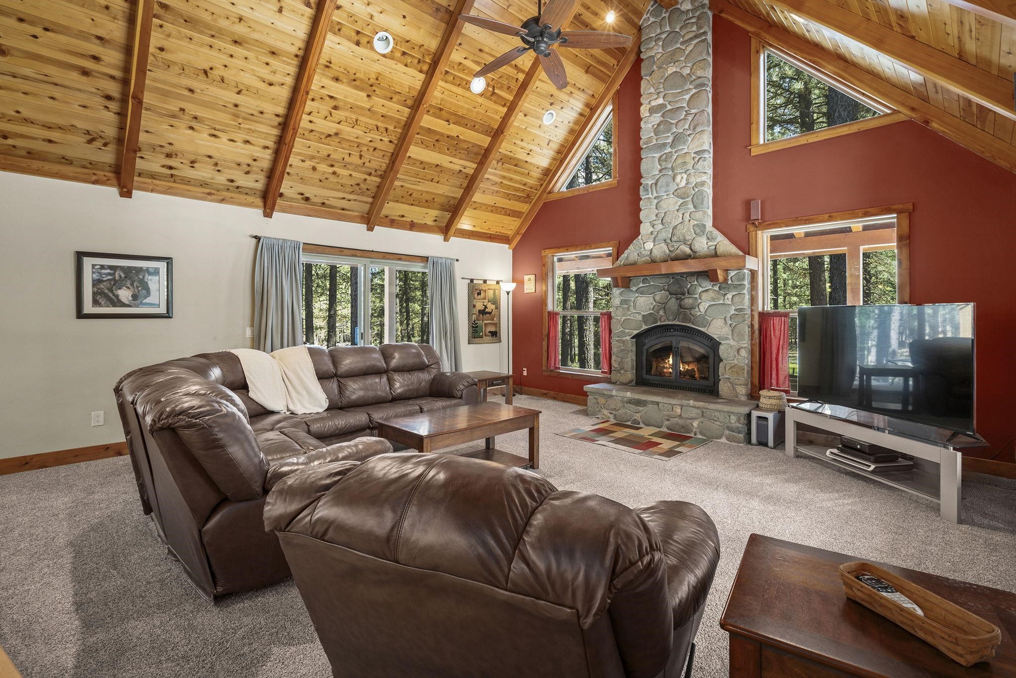75 Pine Knoll Court