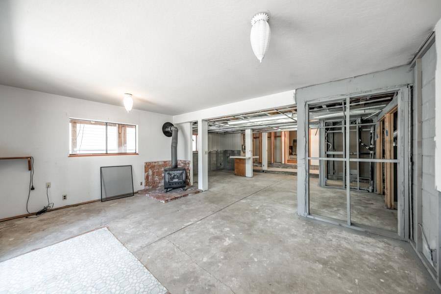 1035 Trent Lane
