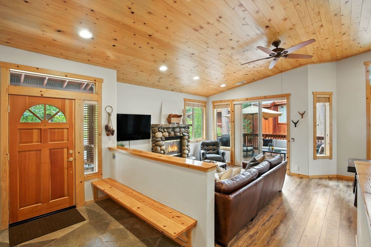 12698 Hidden Circle Unit: 3