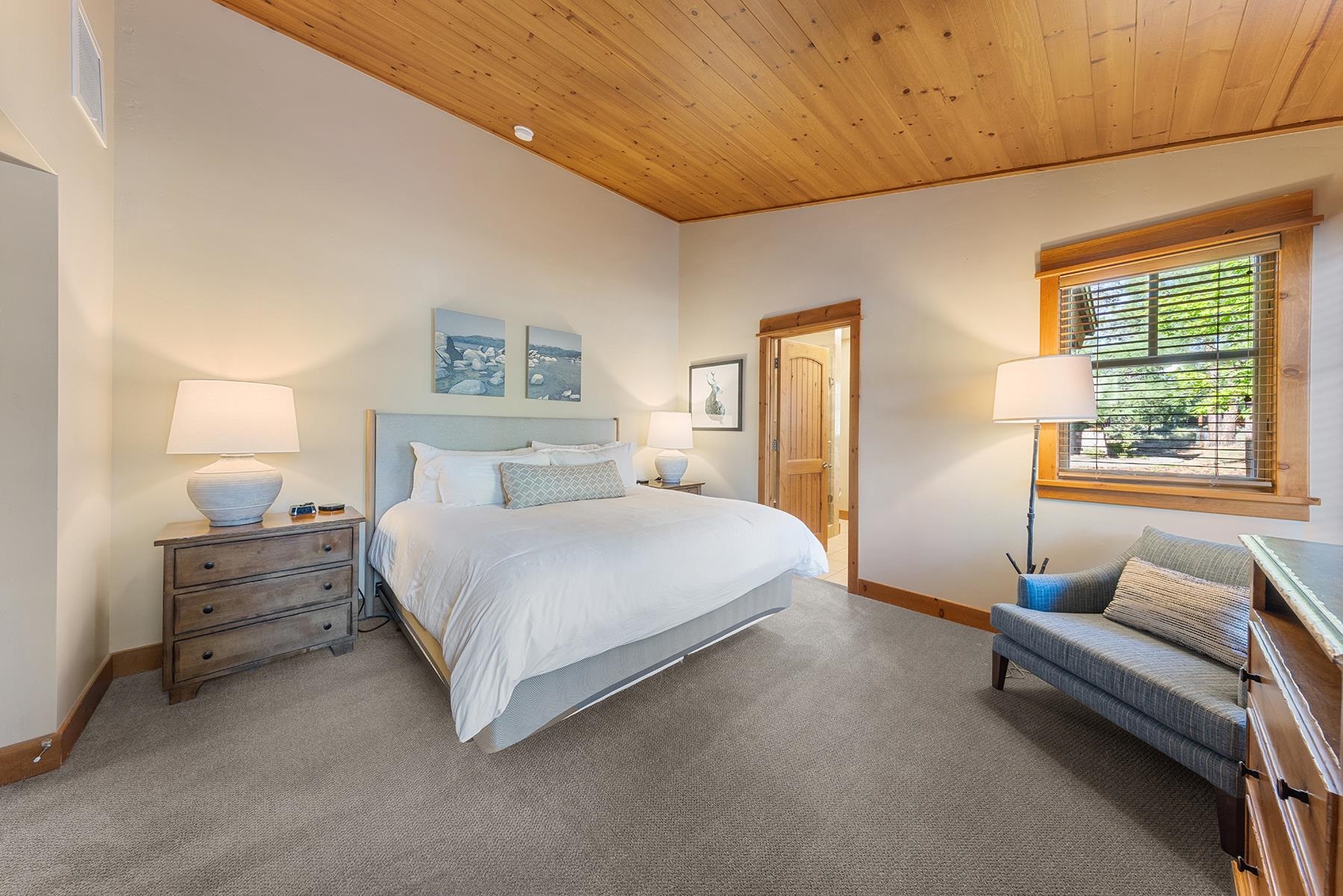 12323 Lookout Loop Unit: F10-24