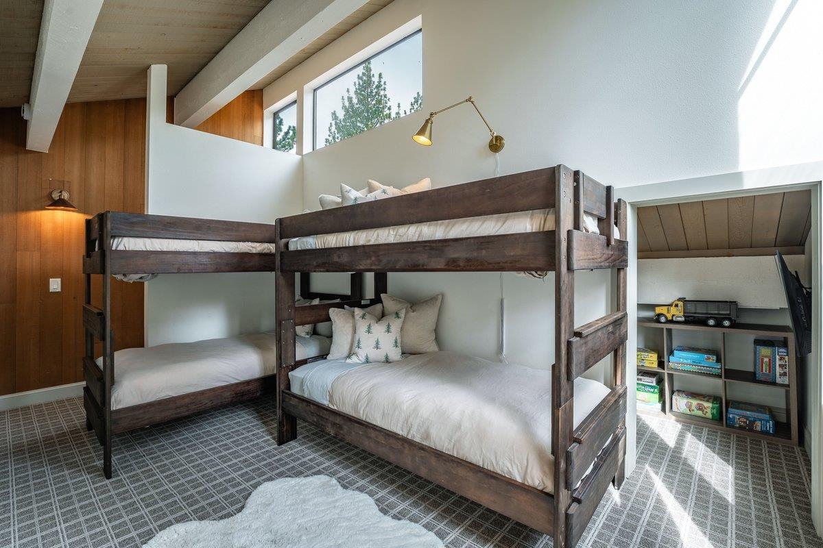 1001 Commonwealth Drive # 82 Unit: #82