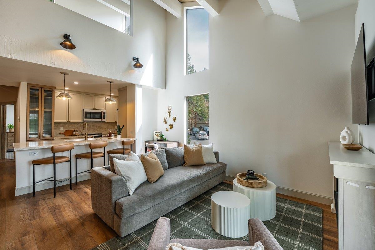 1001 Commonwealth Drive # 82 Unit: #82