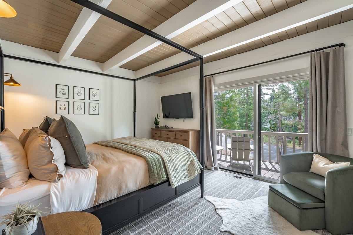 1001 Commonwealth Drive # 82 Unit: #82