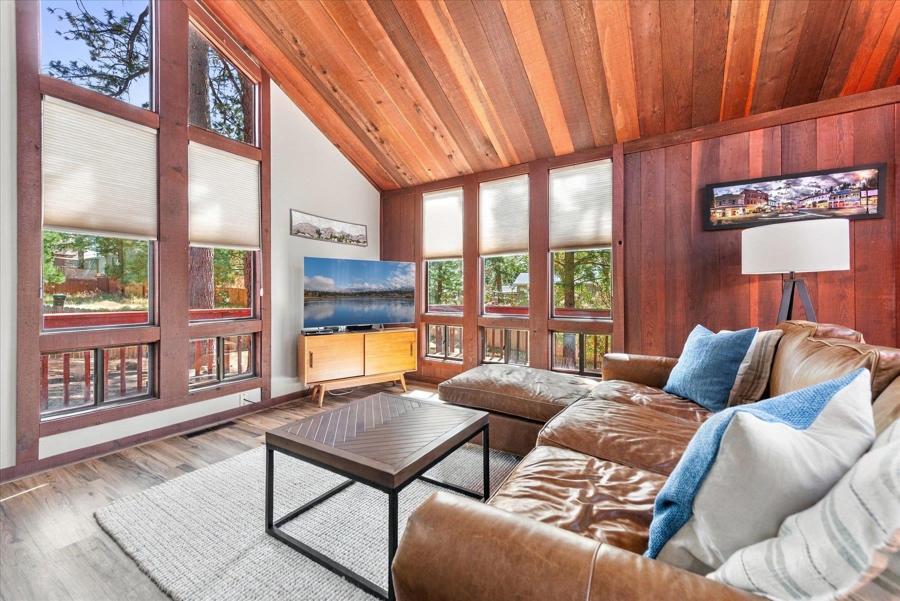 16005 Canterbury Lane