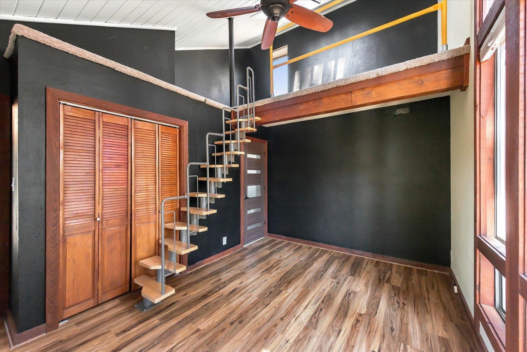 16005 Canterbury Lane