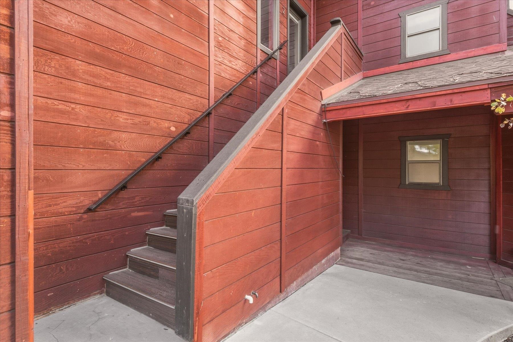16005 Canterbury Lane