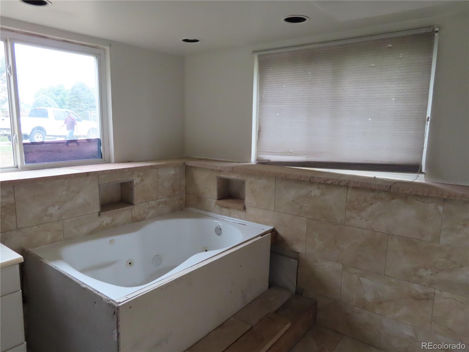 210 S Frances Avenue