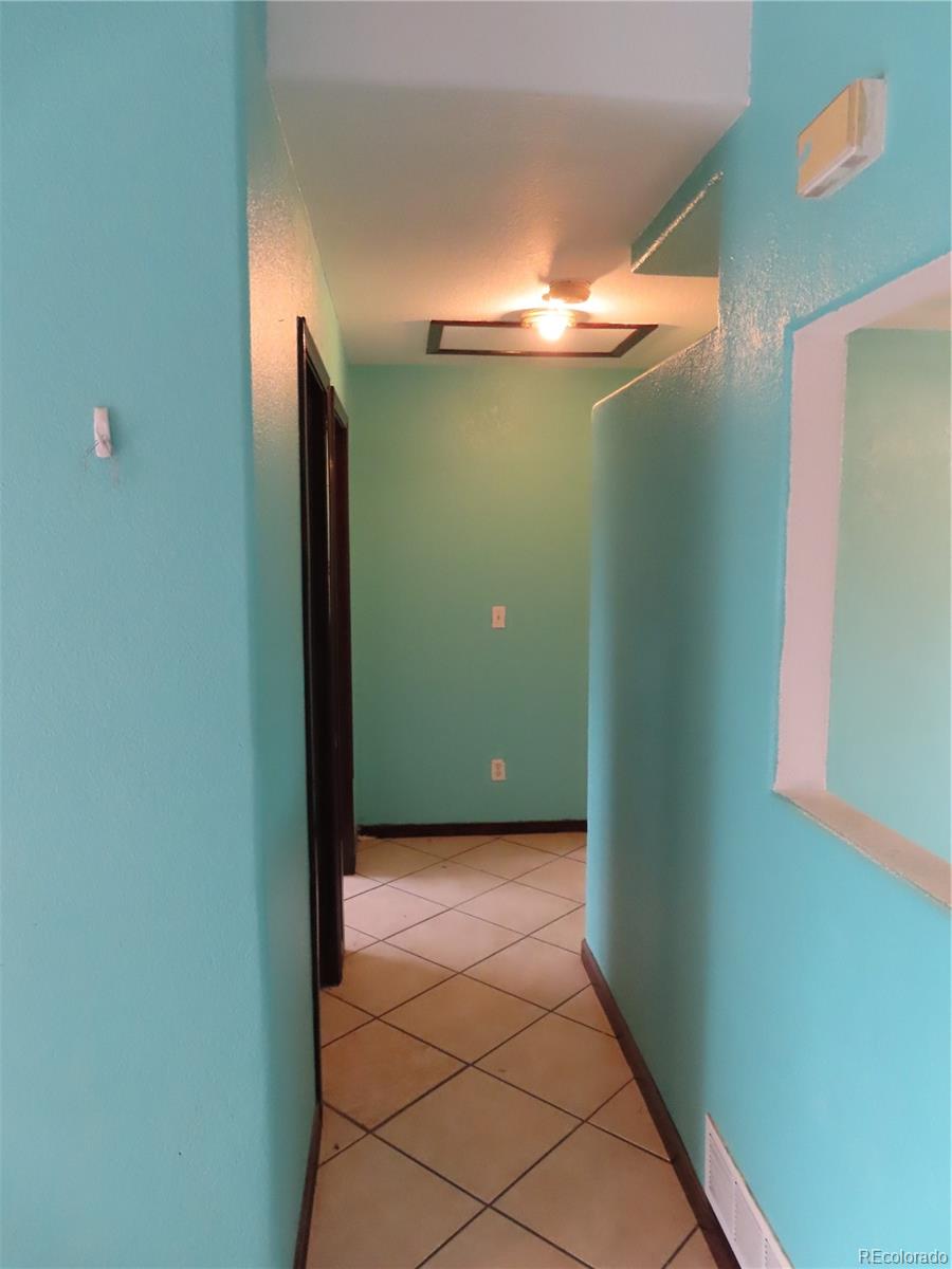 210 S Frances Avenue