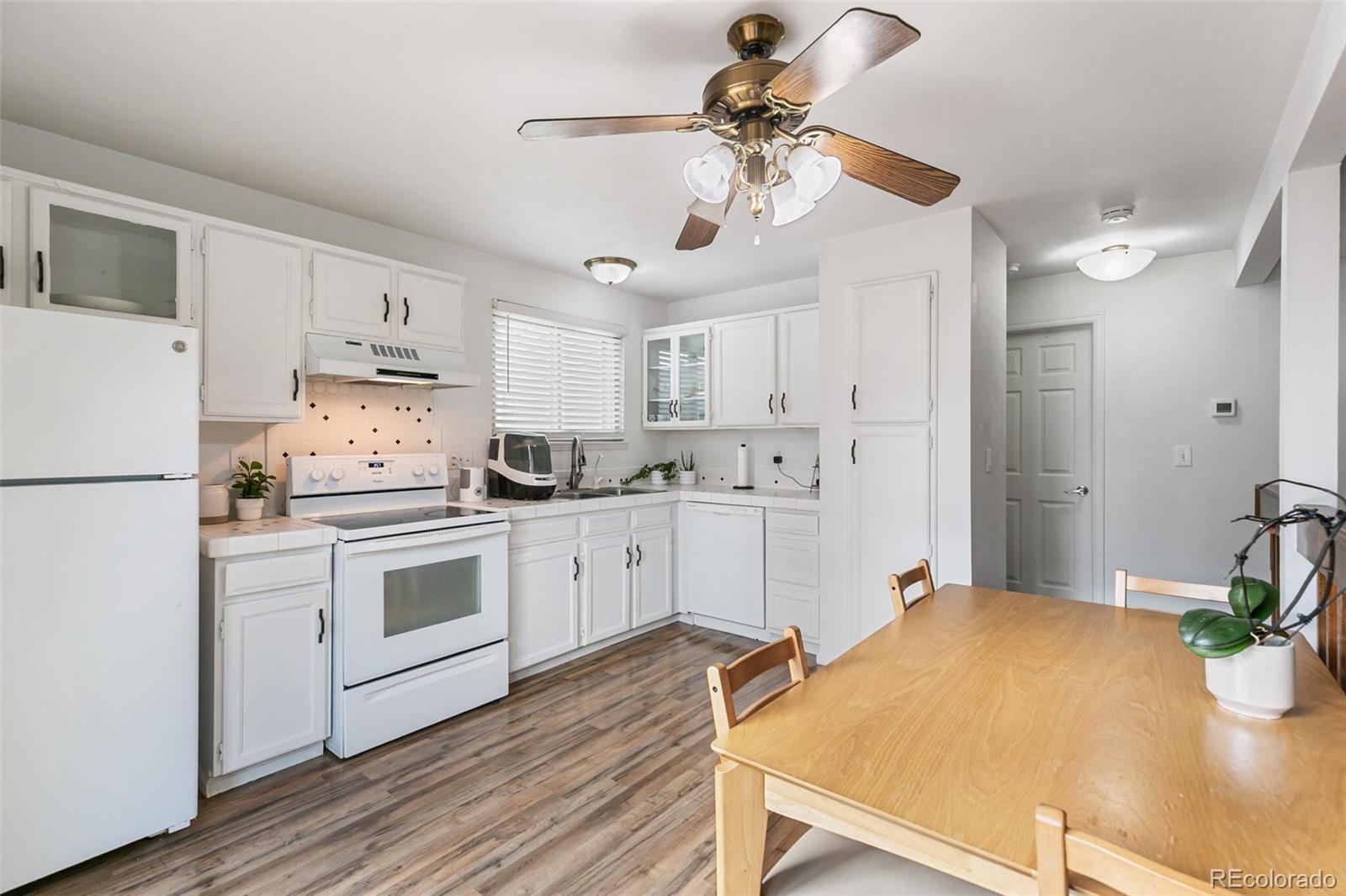 17935 E Columbia Avenue