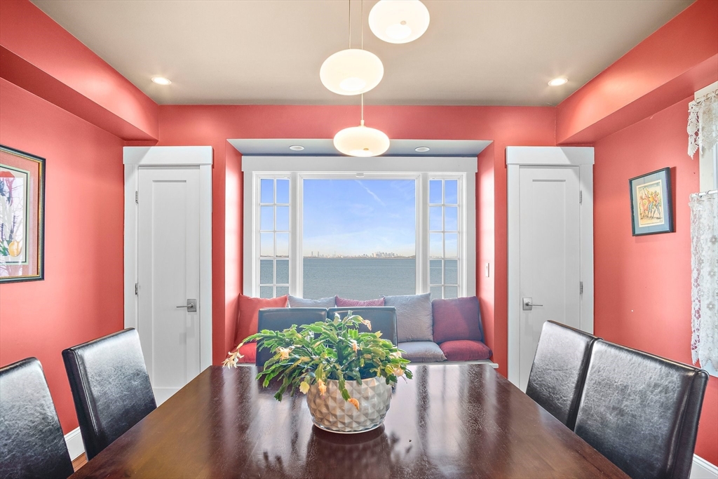 20 Bay View Ave