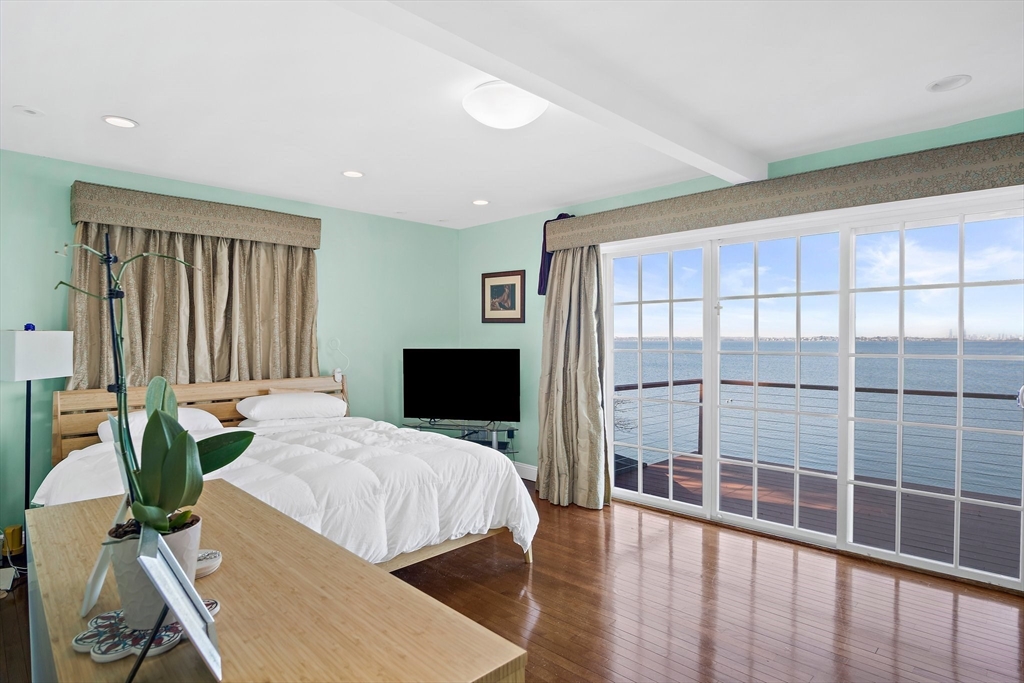 20 Bay View Ave