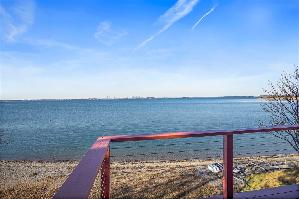 20 Bay View Ave