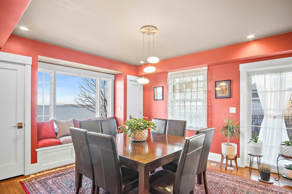 20 Bay View Ave