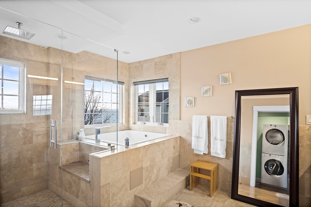 20 Bay View Ave