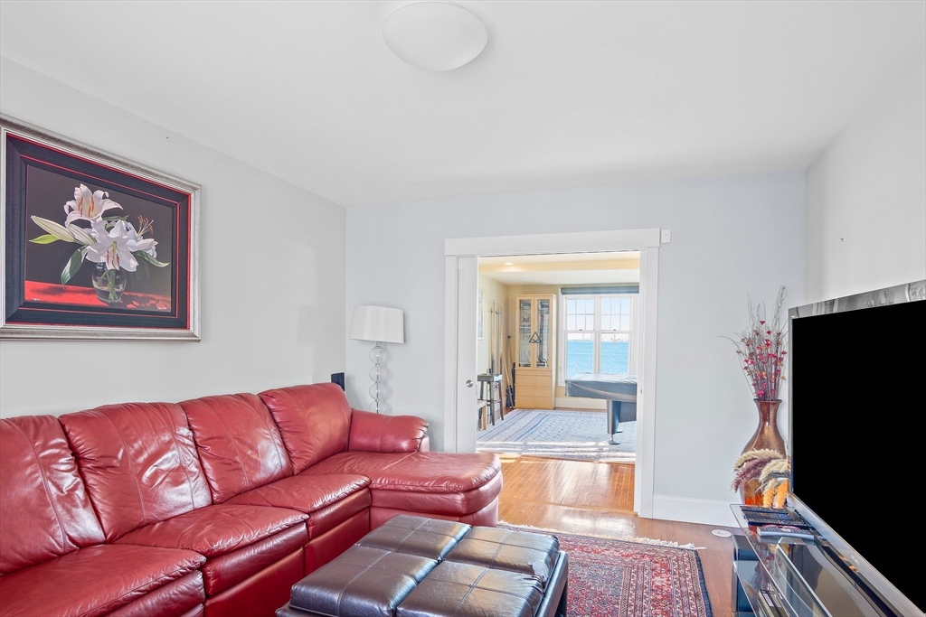 20 Bay View Ave