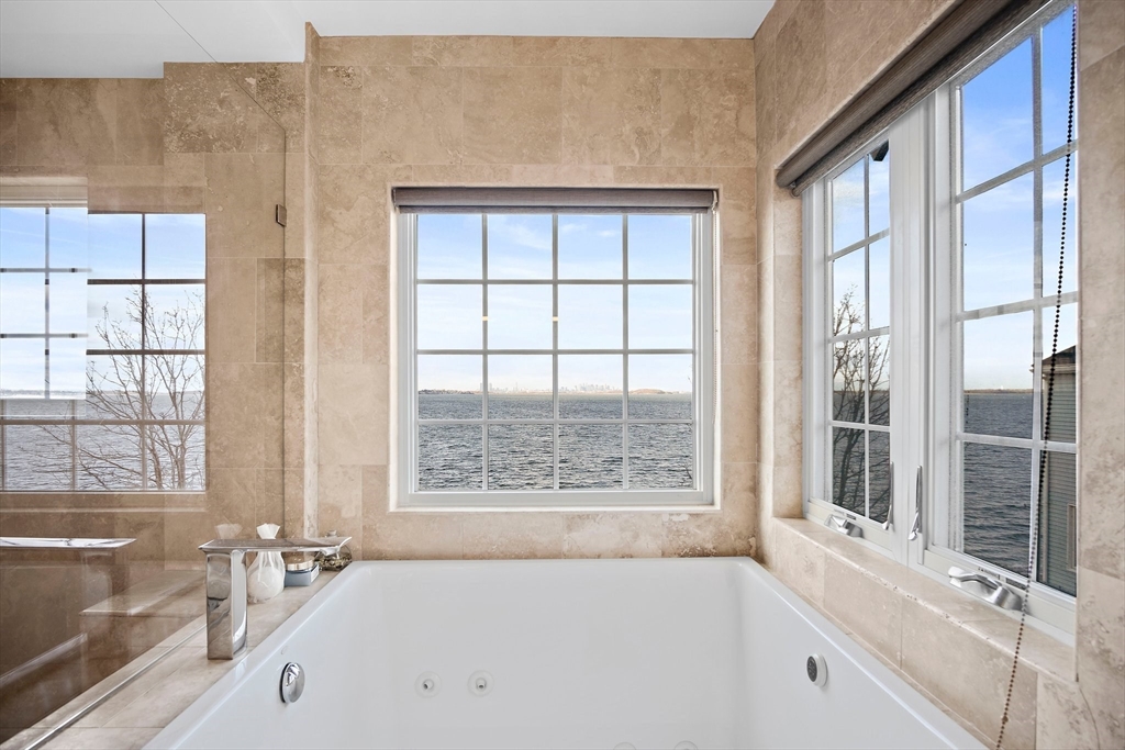 20 Bay View Ave