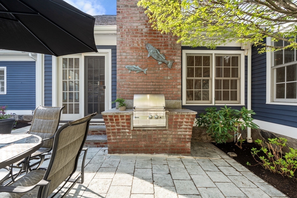 208 Marina Dr