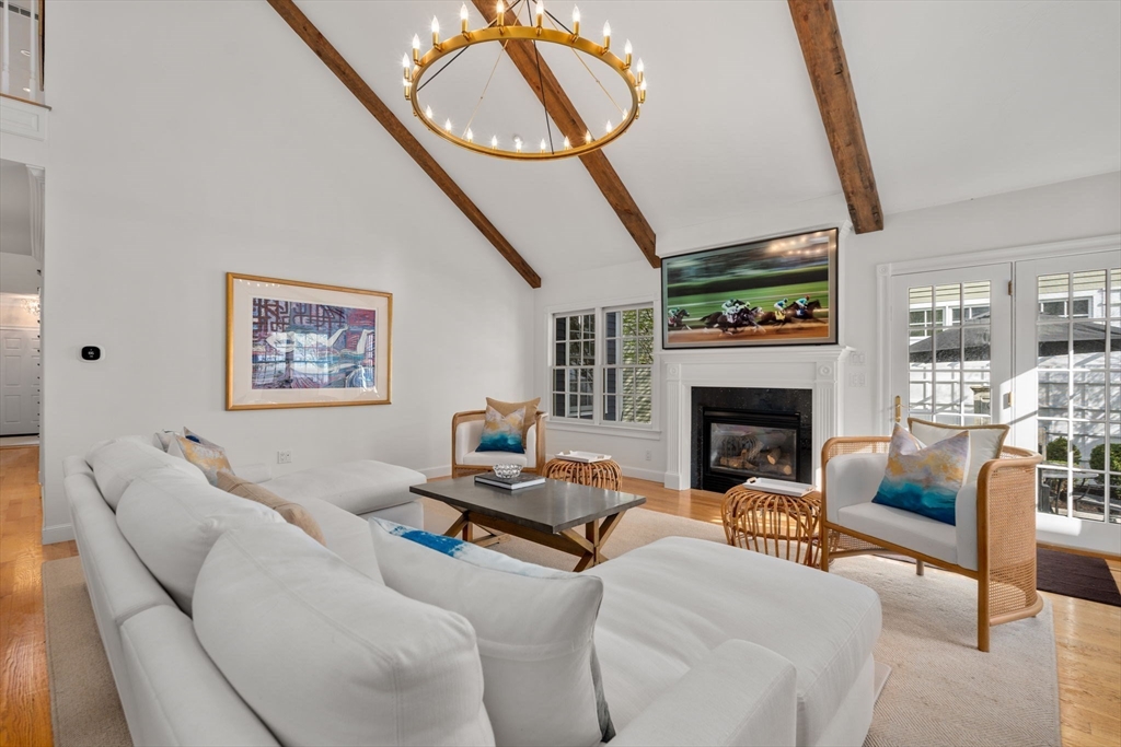 208 Marina Dr
