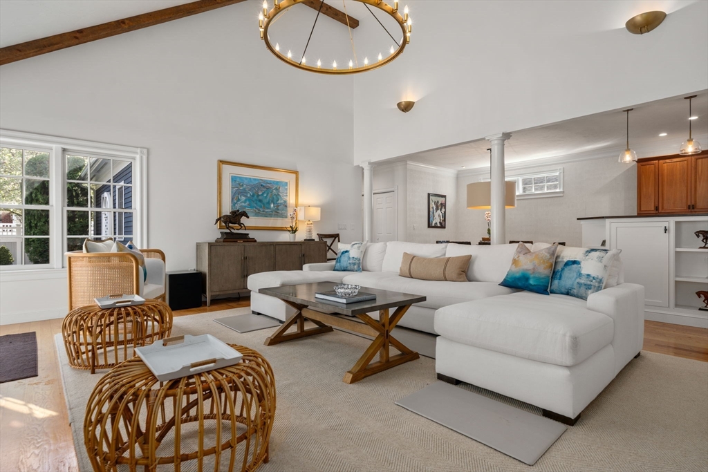 208 Marina Dr