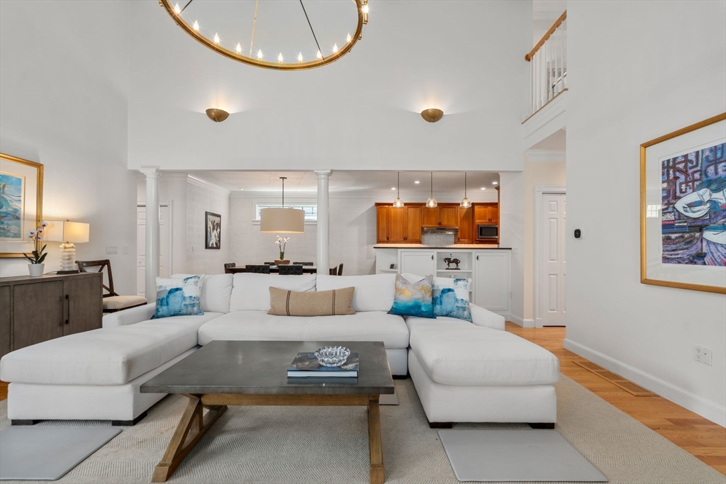 208 Marina Dr