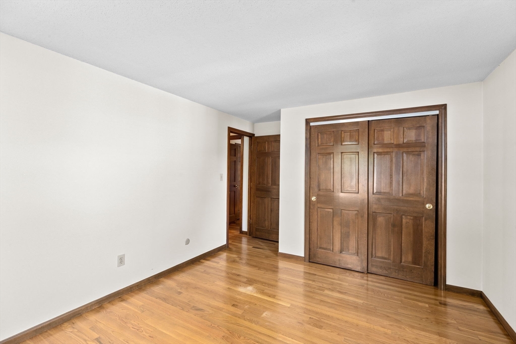 174 Colonial Dr