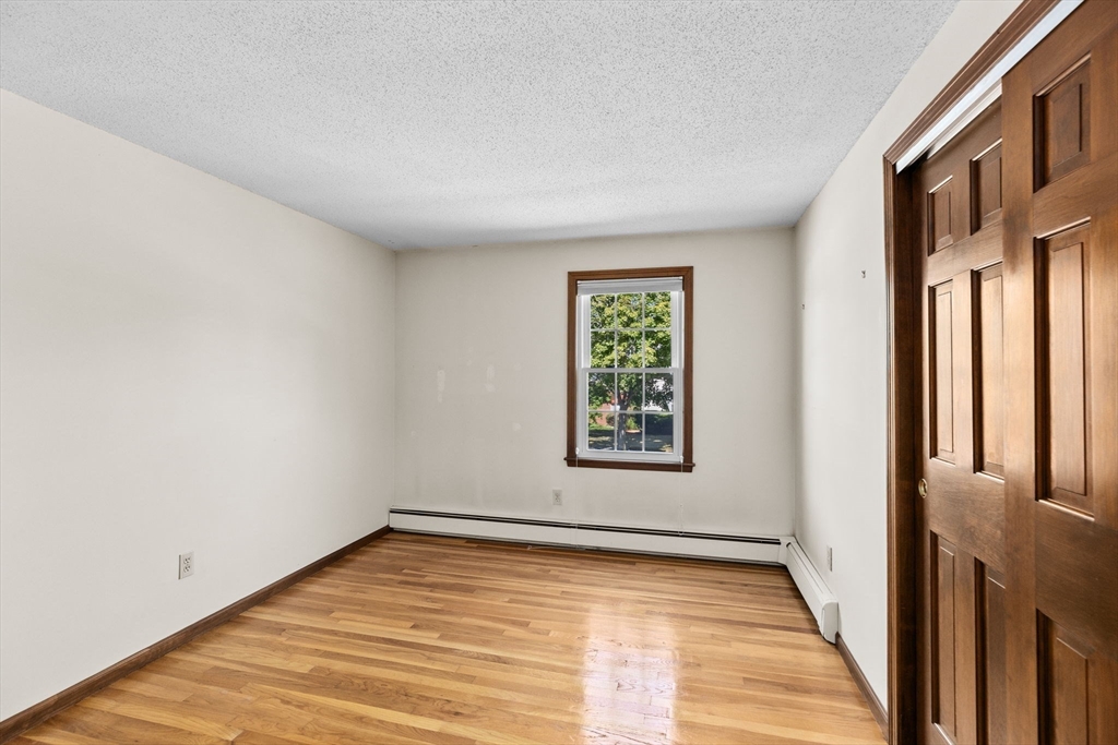 174 Colonial Dr