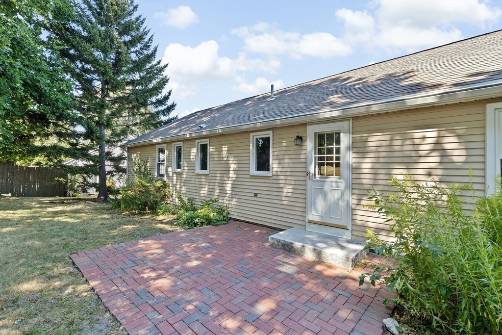 174 Colonial Dr