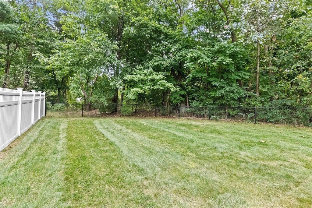 9 Autumn Cir