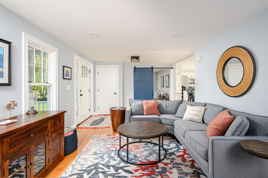 24 Arrowwood St