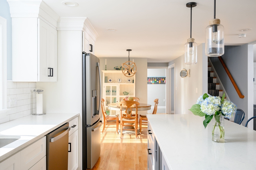 24 Arrowwood St