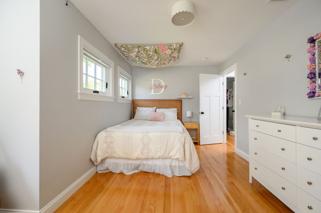 24 Arrowwood St