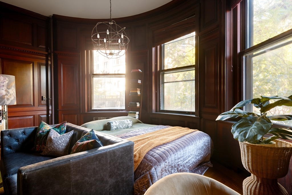 405 Commonwealth Ave # 4