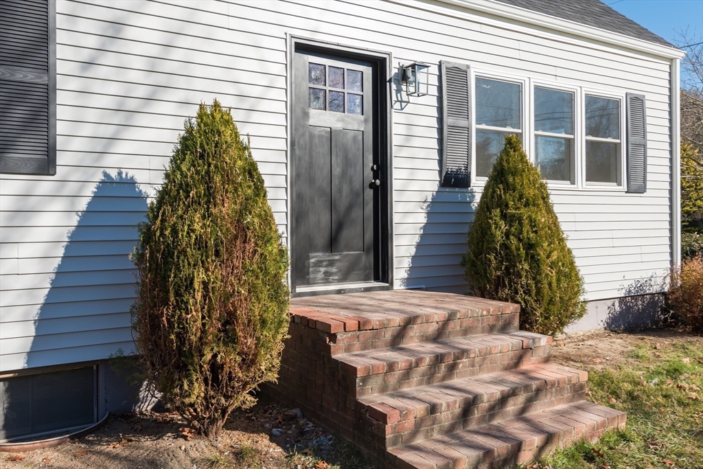 2 Montclair Ave