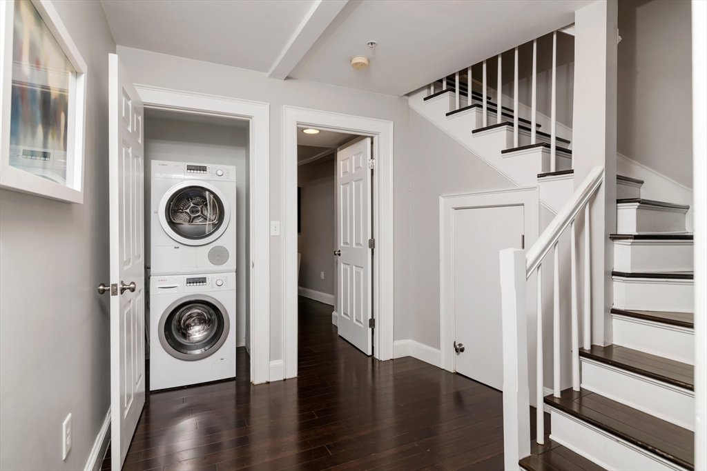 52 Rutland Sq # 2