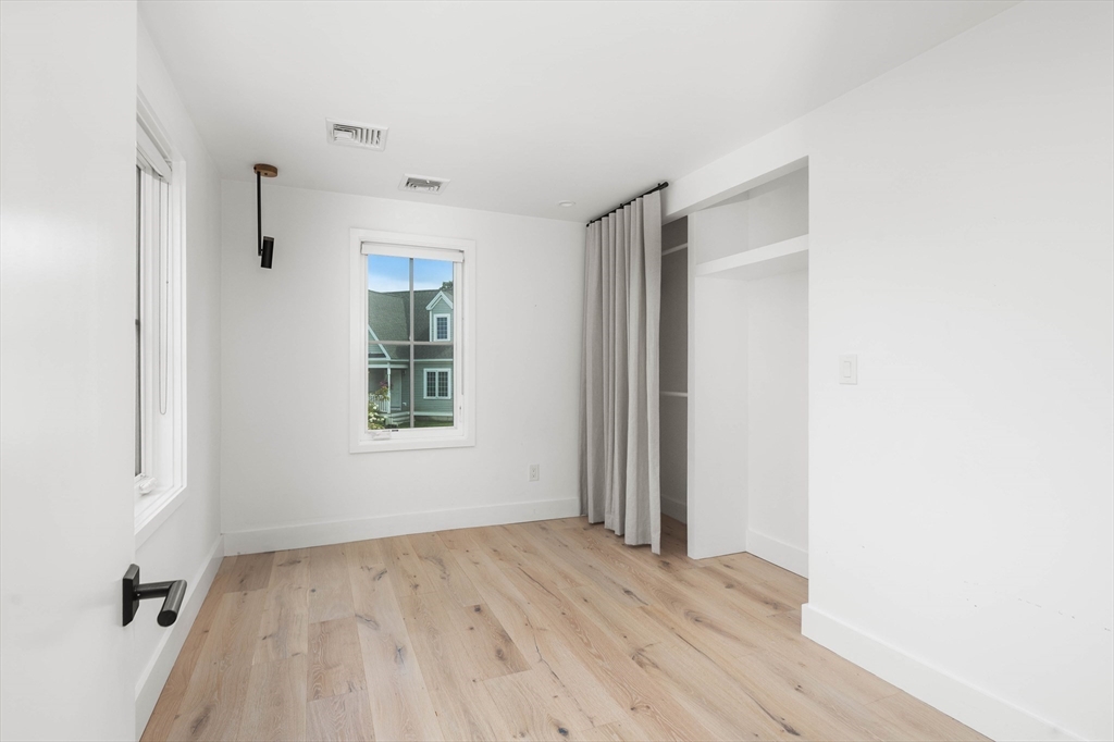 86 Atlantic Avenue