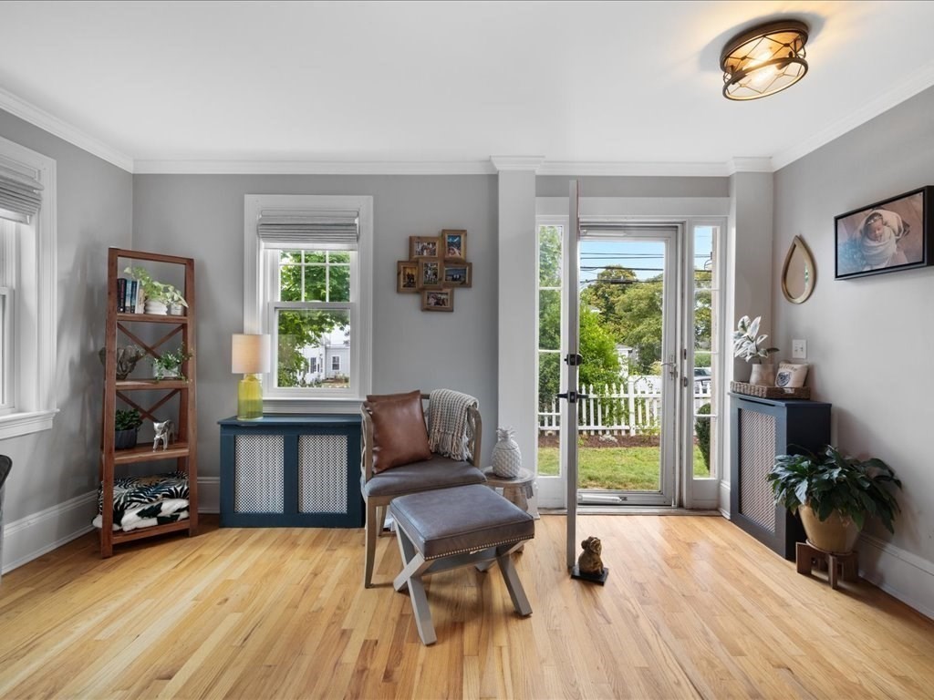 5 Warren Avenue