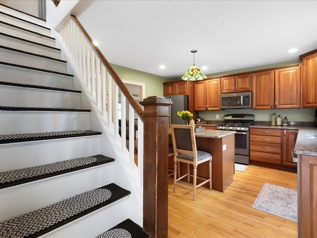 5 Warren Avenue