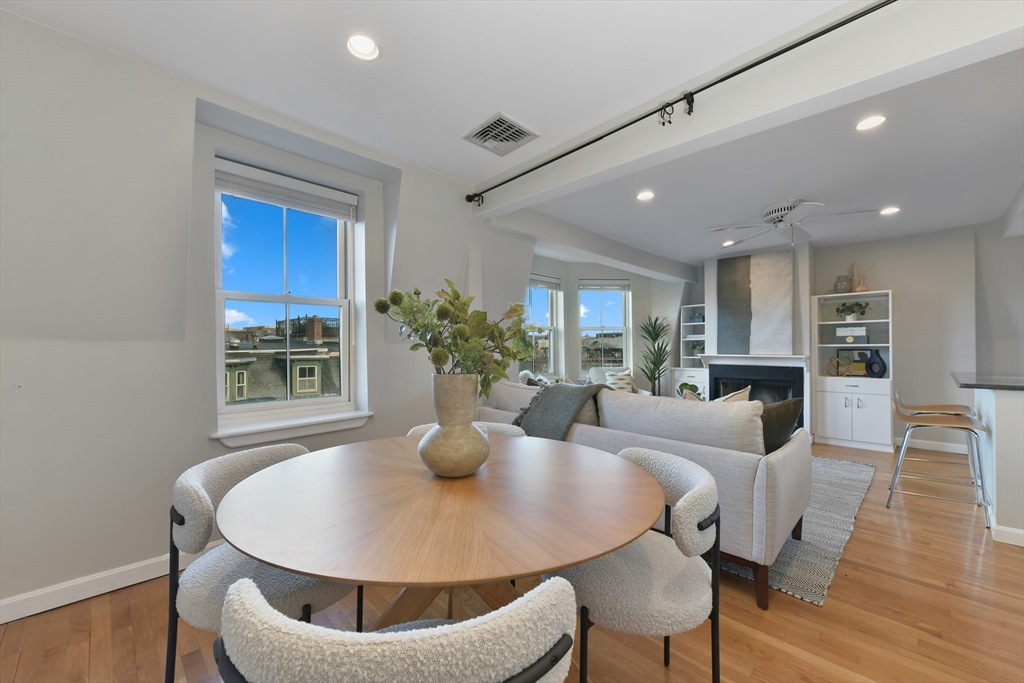14 Upton St PH