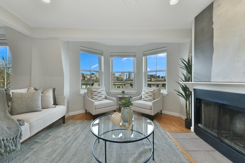 14 Upton St PH