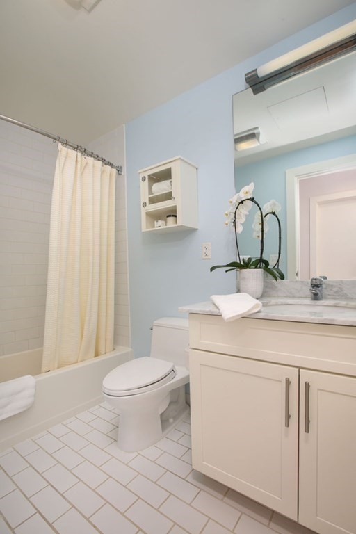 70 Lincoln Street # 512