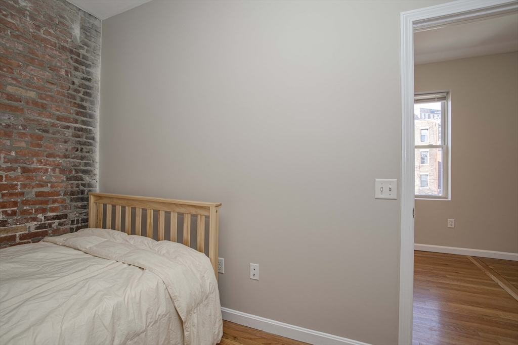 28-30 Cooper St # 2