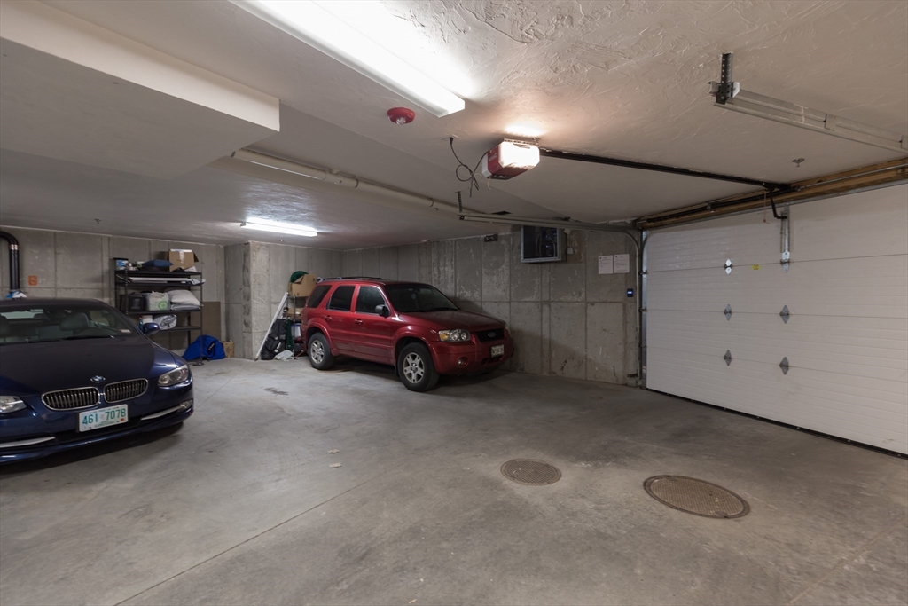 49 L St # 8