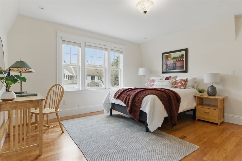 6 Foster Rd