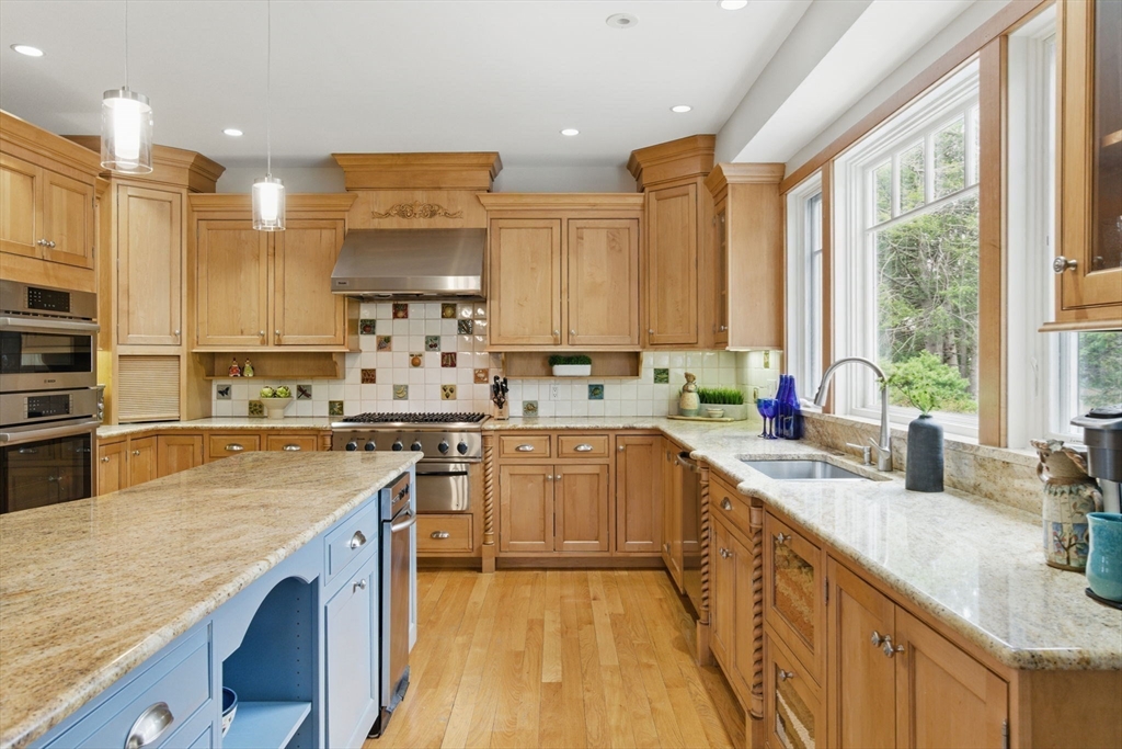 6 Foster Rd